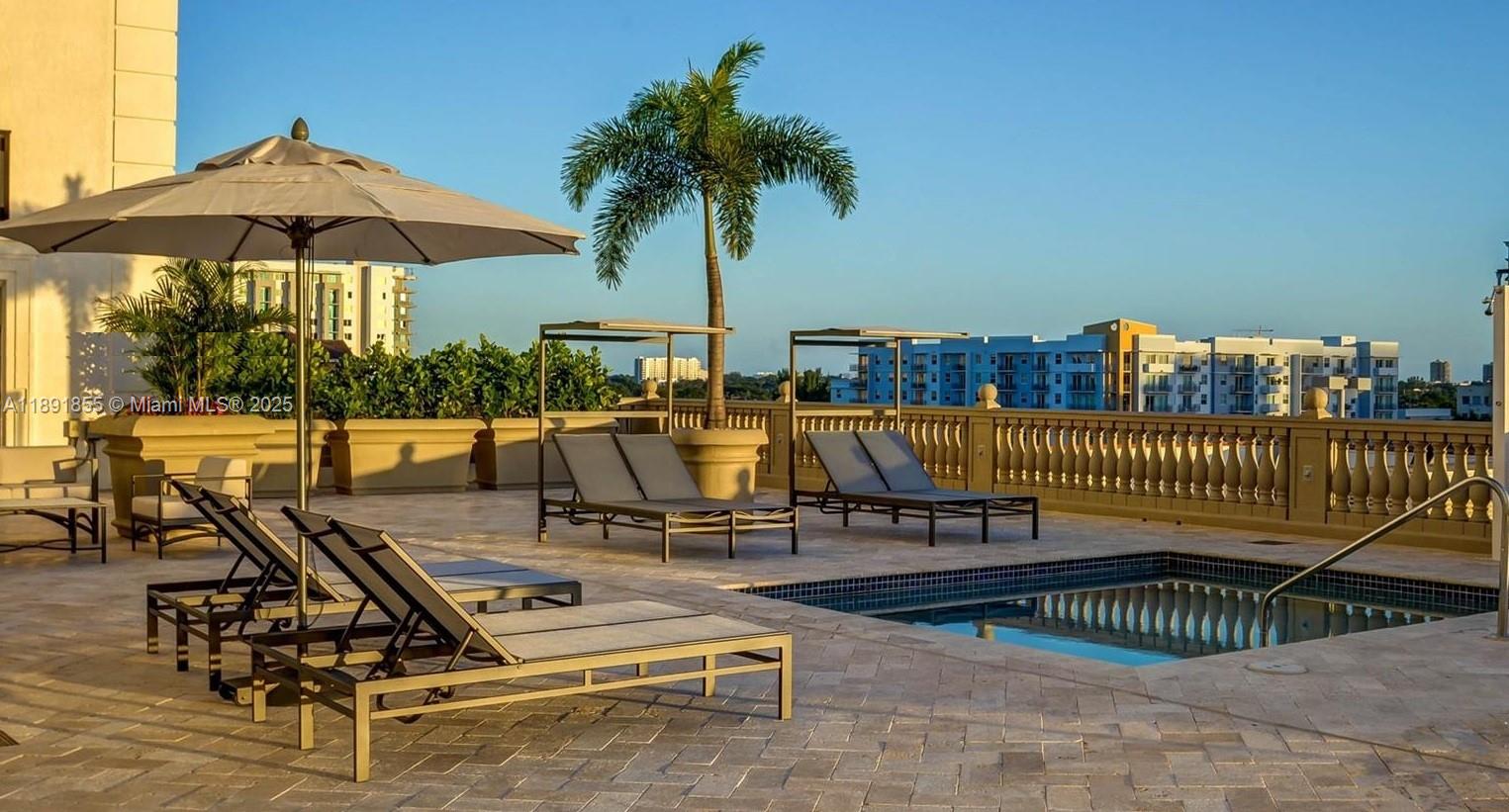 10 Aragon Ave #819, Coral Gables FL 33134