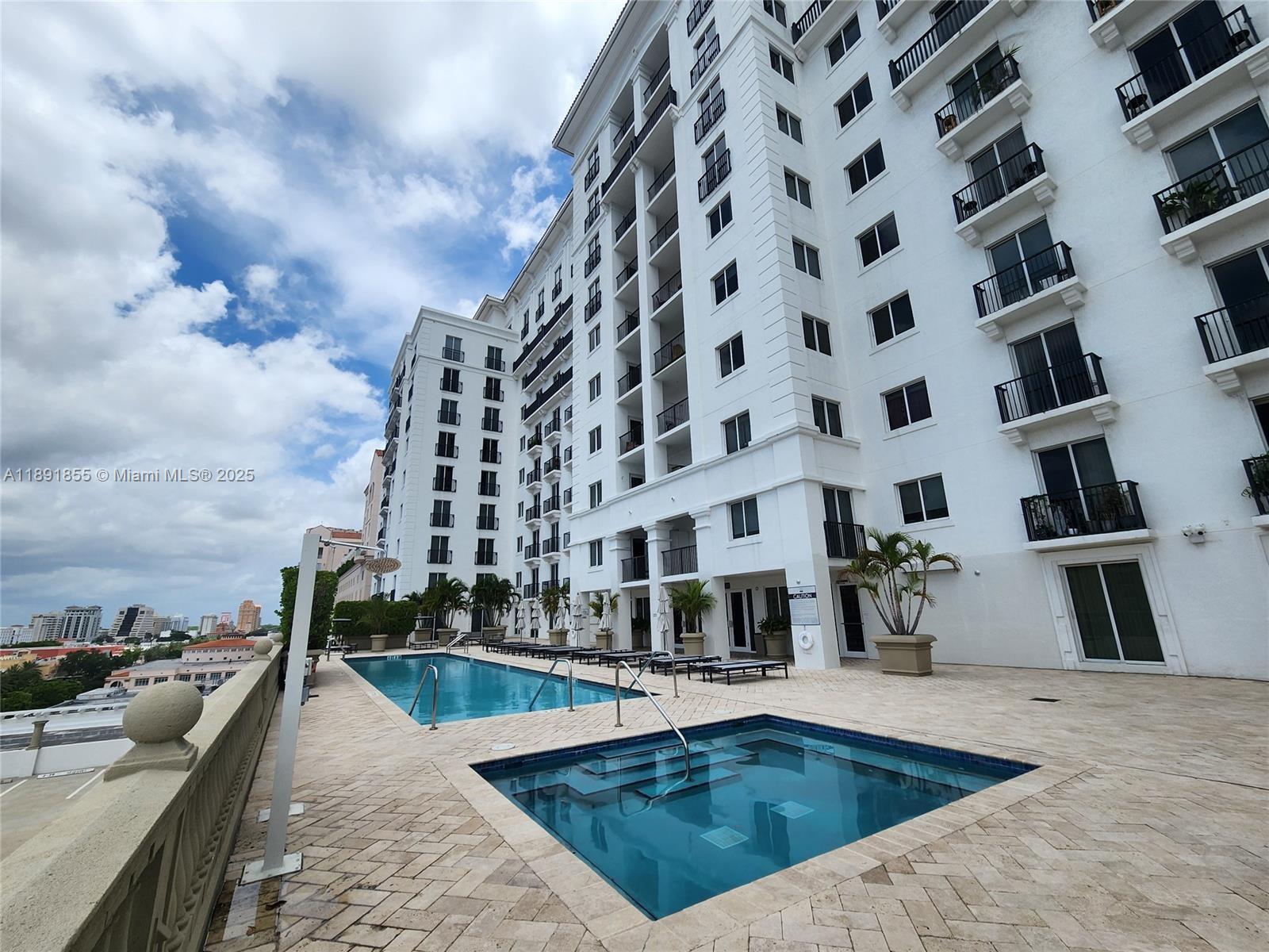 10 Aragon Ave #819, Coral Gables FL 33134