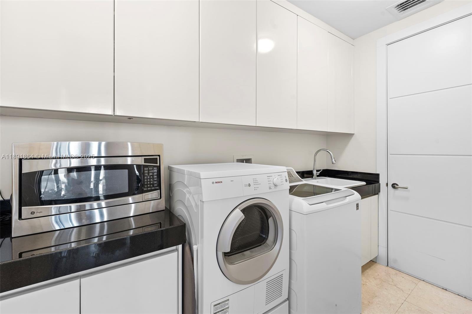 9705 Collins Ave #1402N, Bal Harbour FL 33154