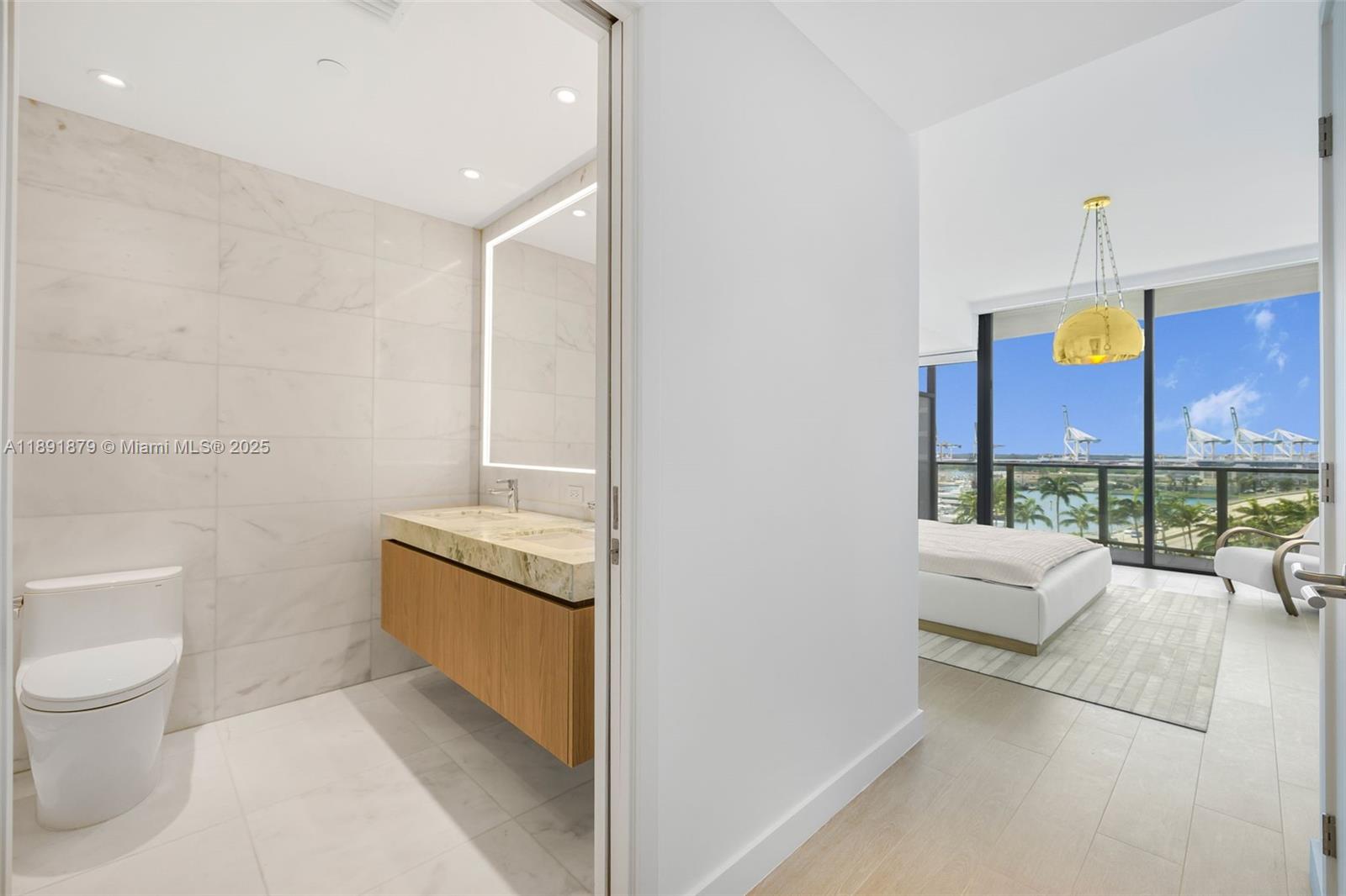 500 Alton Rd #1004, Miami Beach FL 33139