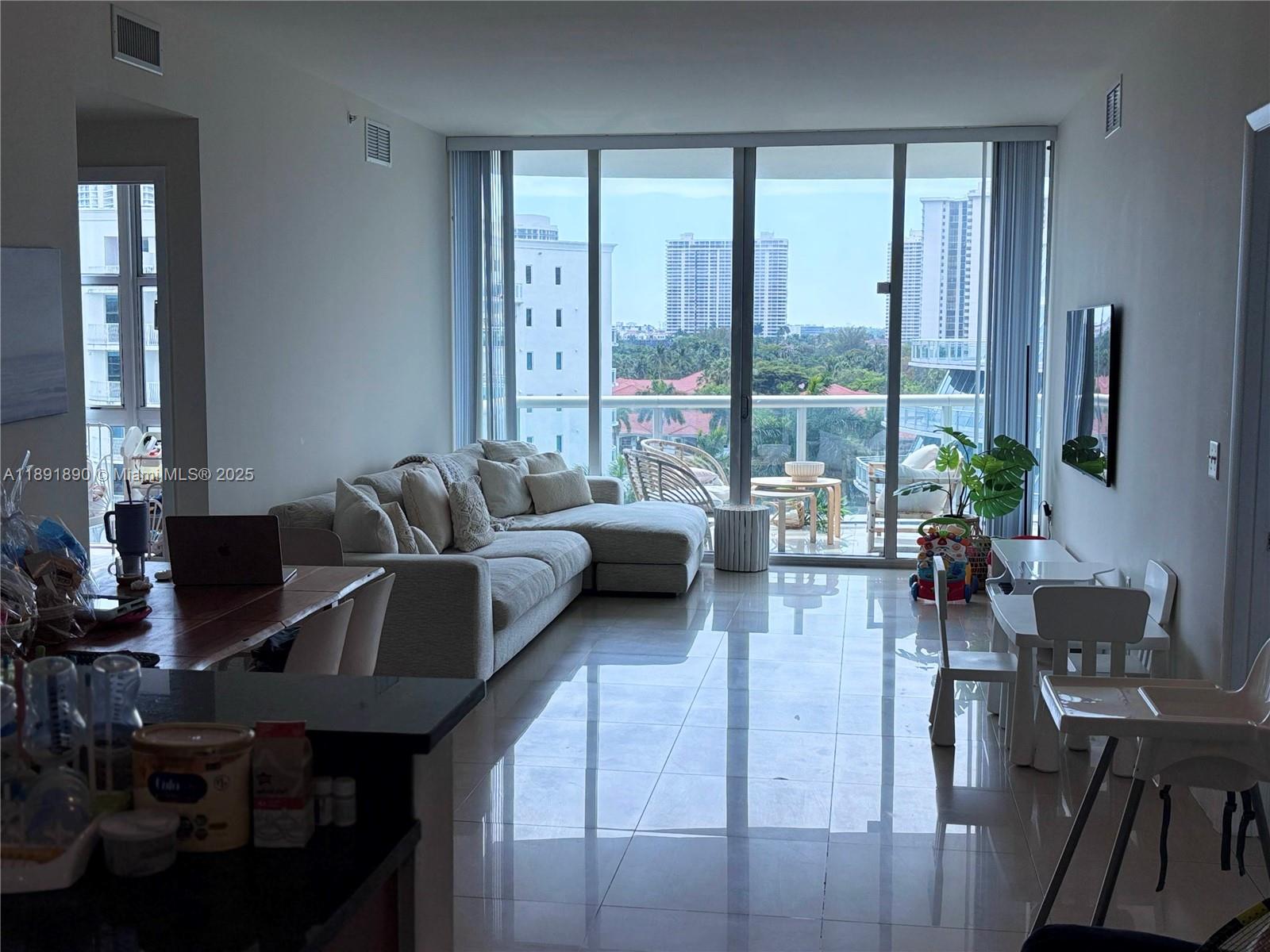 3131 NE 188th St #1-809, Aventura FL 33180