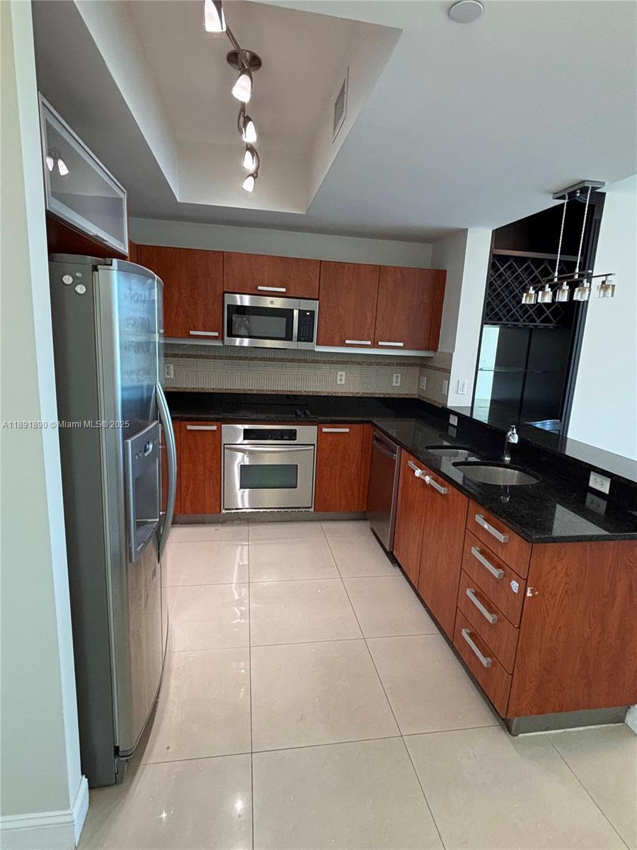 3131 NE 188th St #1-809, Aventura FL 33180