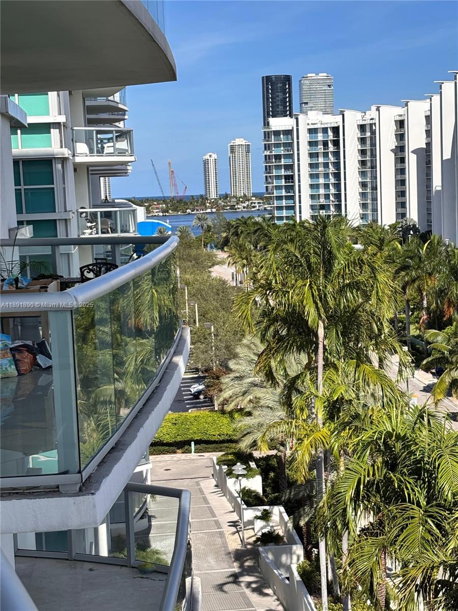 3131 NE 188th St #1-809, Aventura FL 33180