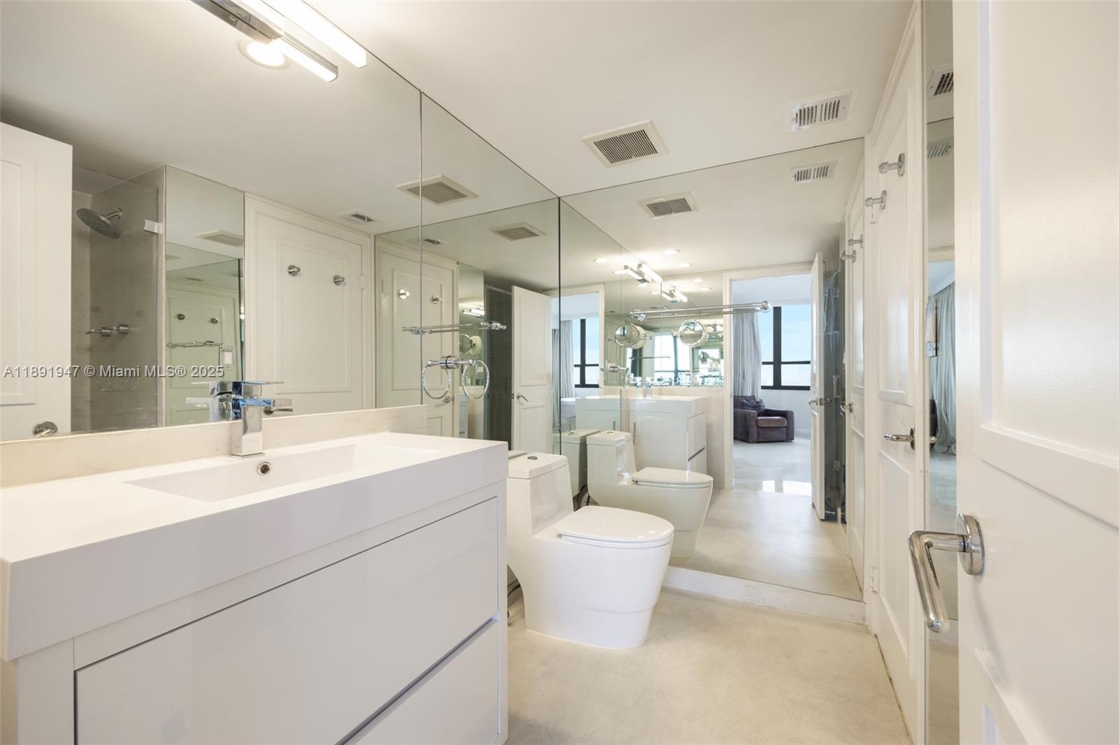 1 Grove Isle Dr #A1508, Coconut Grove FL 33133