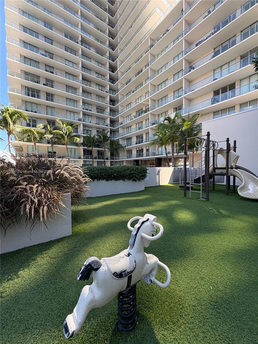3470 E Coast Ave #H1513, Miami FL 33137