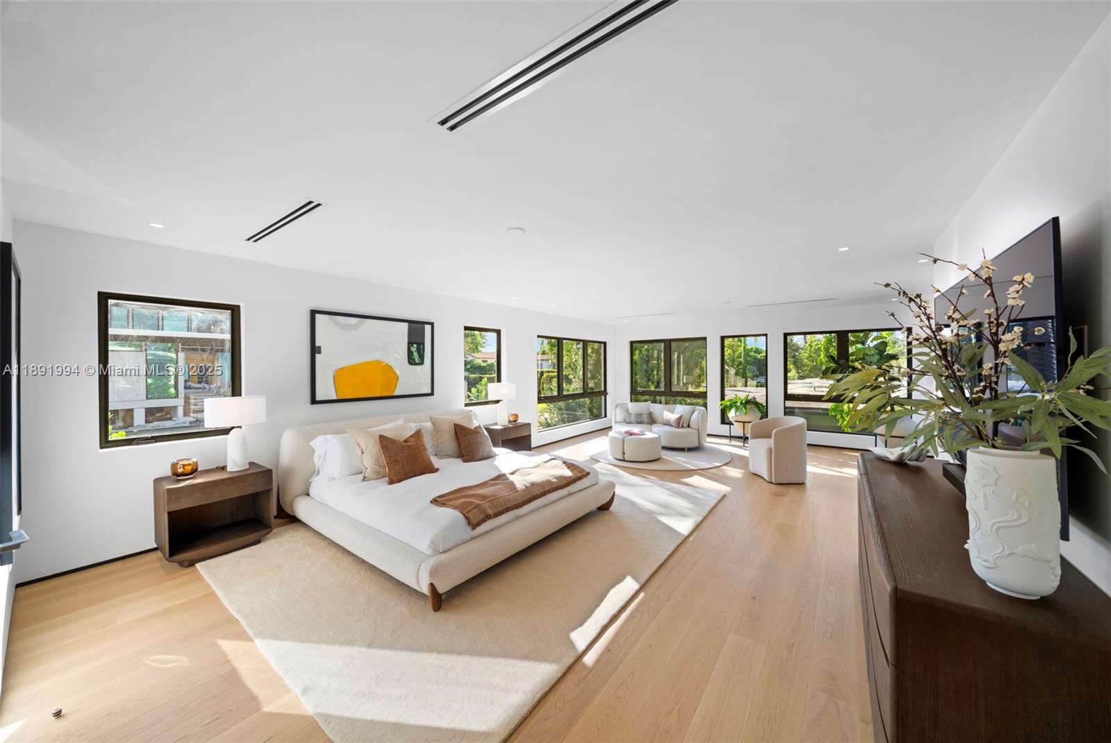 222 E Rivo Alto Dr, Miami Beach FL 33139
