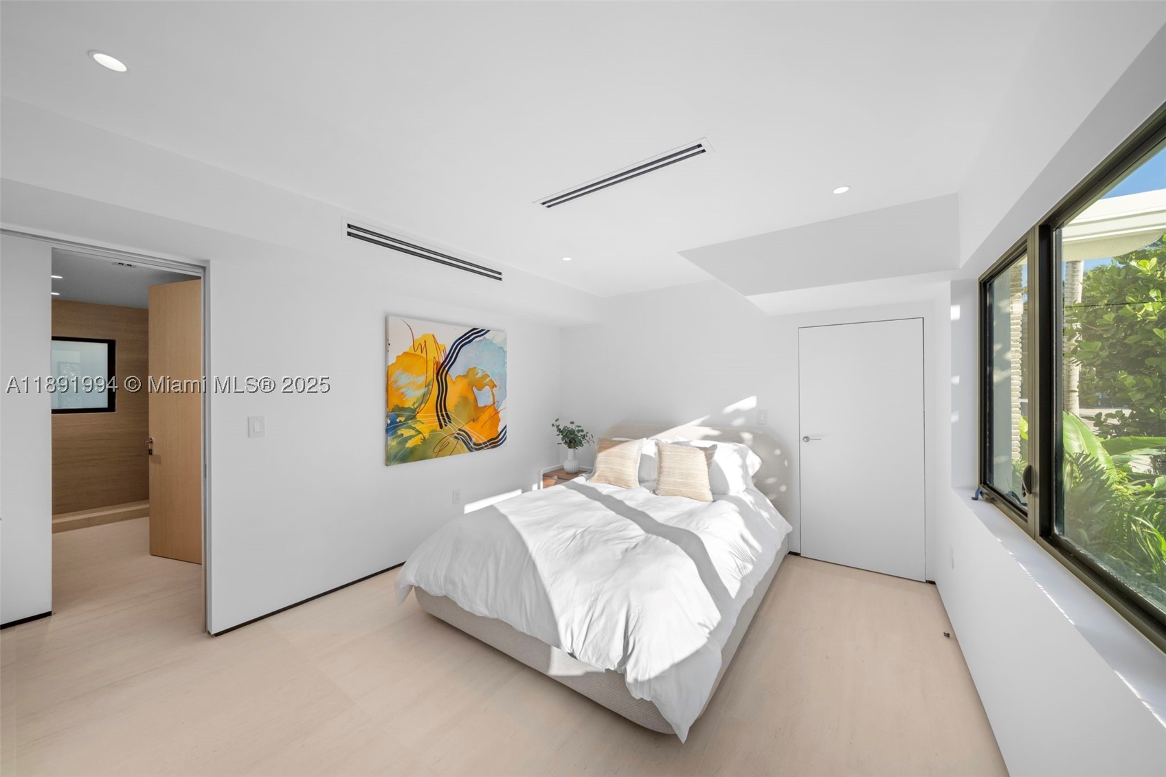 222 E Rivo Alto Dr, Miami Beach FL 33139