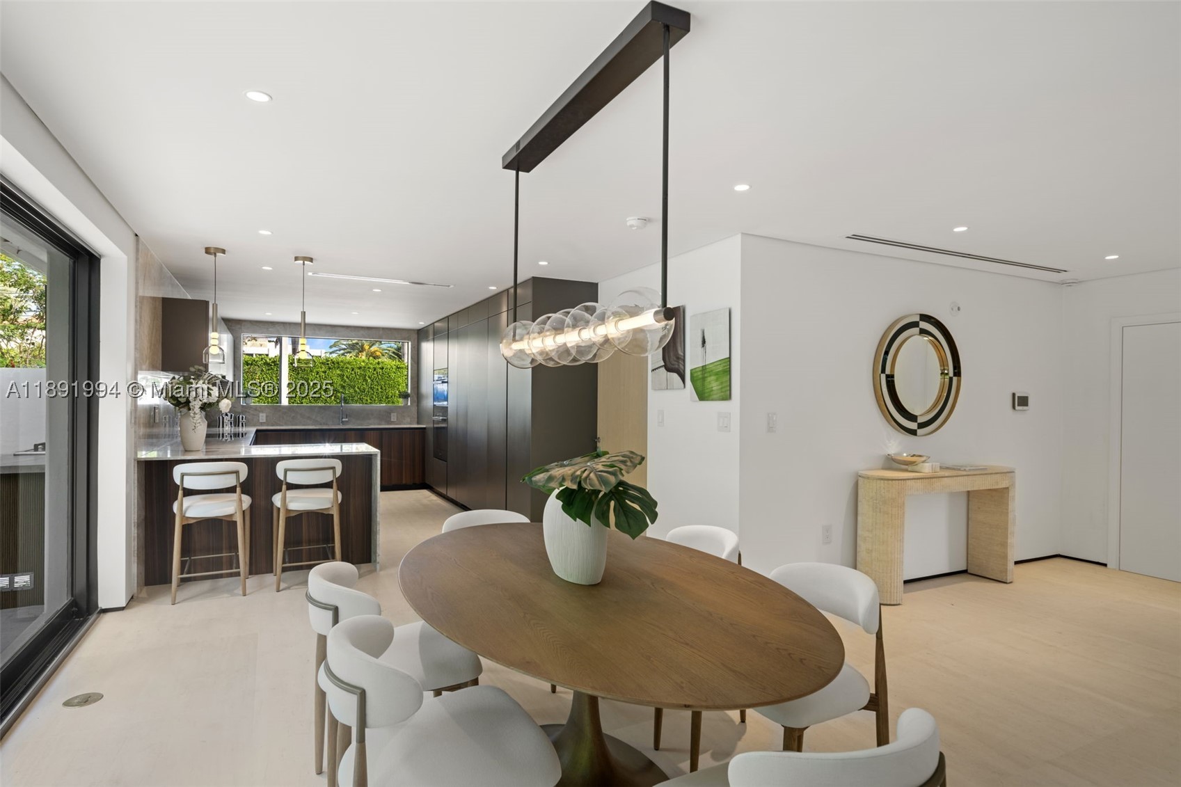 222 E Rivo Alto Dr, Miami Beach FL 33139