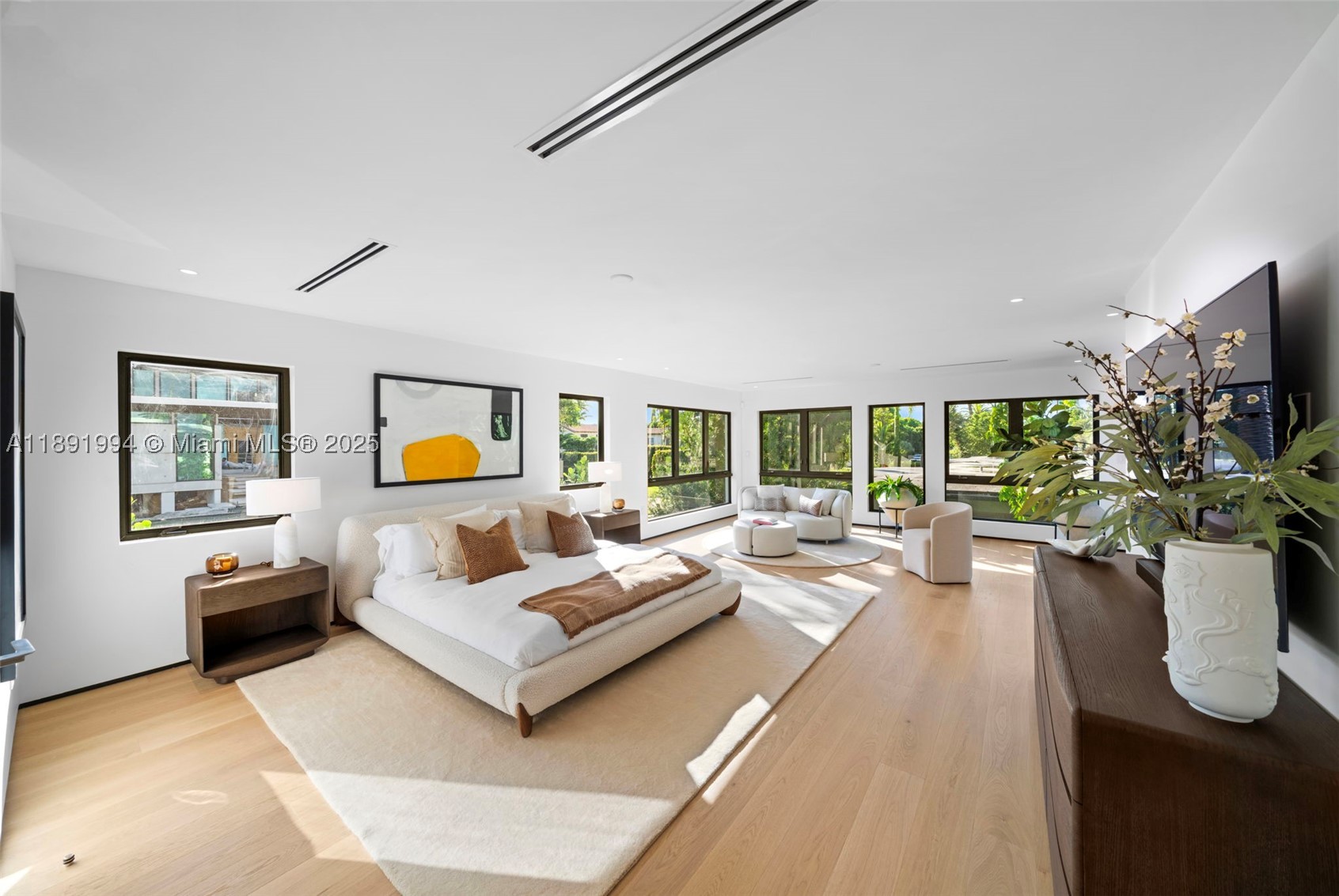 222 E Rivo Alto Dr, Miami Beach FL 33139