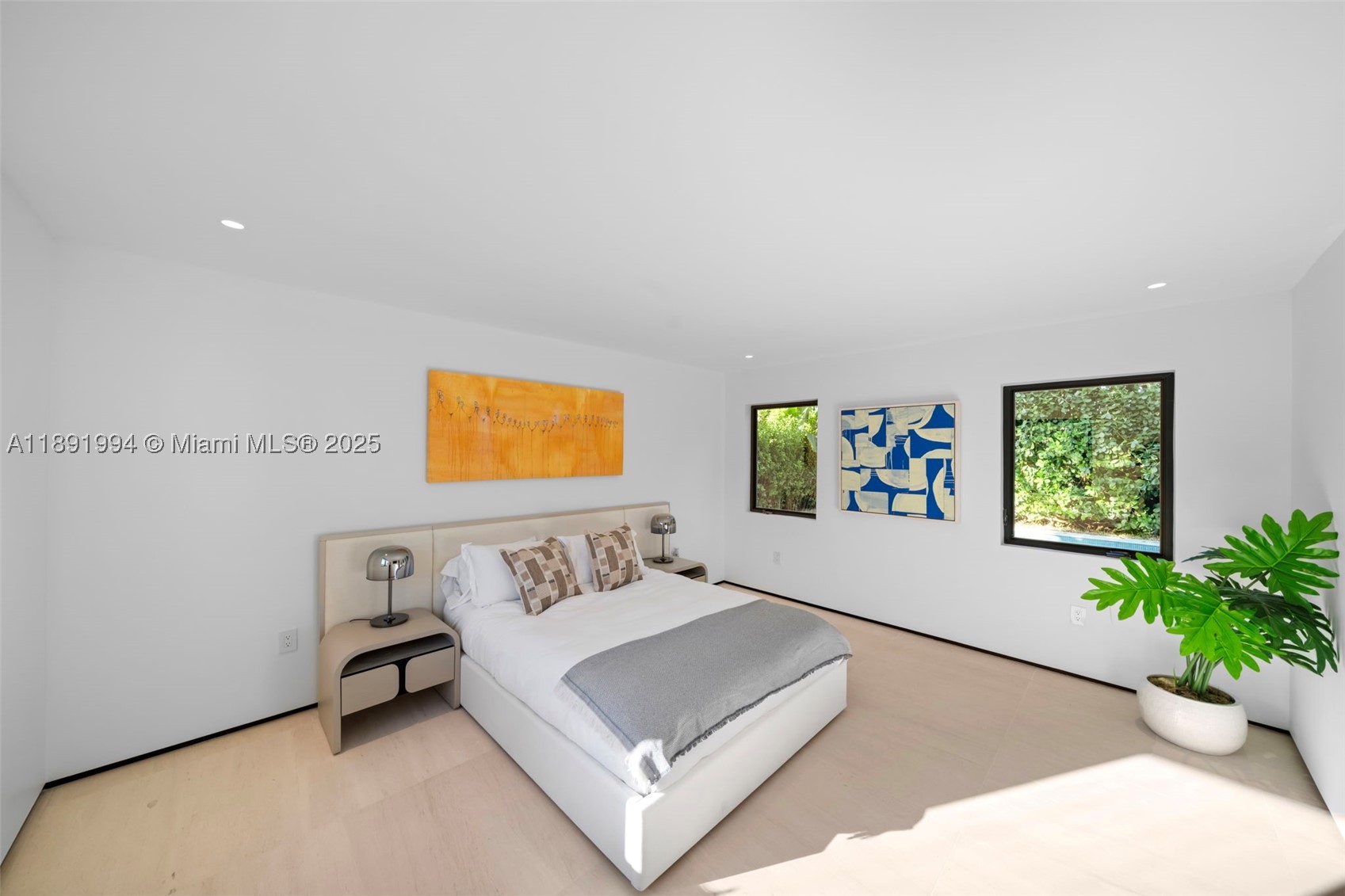 222 E Rivo Alto Dr, Miami Beach FL 33139