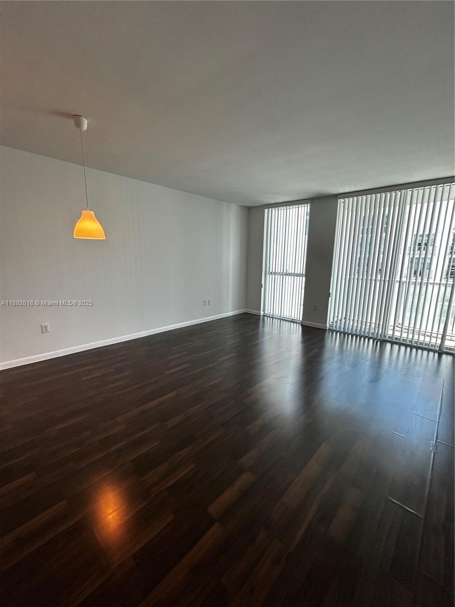 253 NE 2nd St #2806, Miami FL 33132