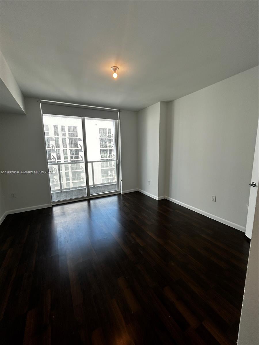 253 NE 2nd St #2806, Miami FL 33132