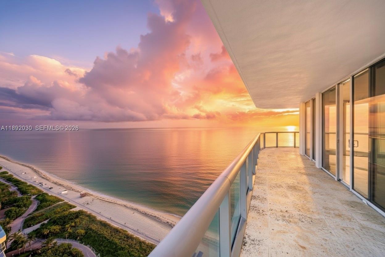 6365 Collins Ave #2901, Miami Beach FL 33141