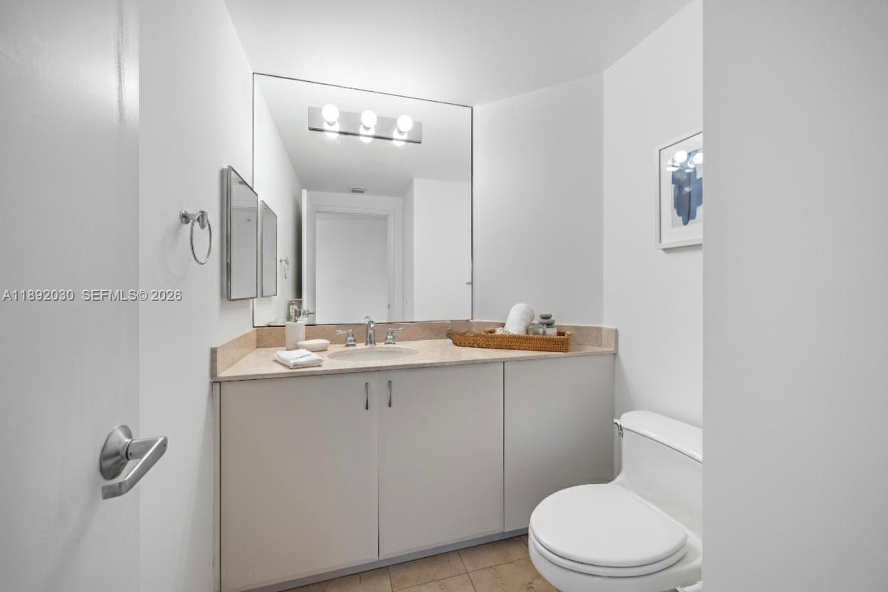 6365 Collins Ave #2901, Miami Beach FL 33141