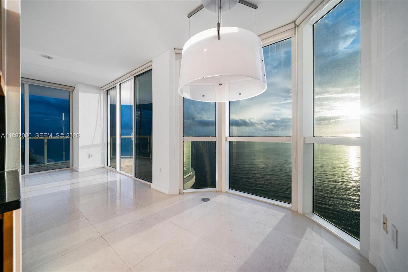 6365 Collins Ave #2901, Miami Beach FL 33141