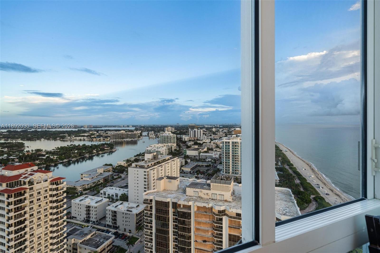 6365 Collins Ave #2901, Miami Beach FL 33141