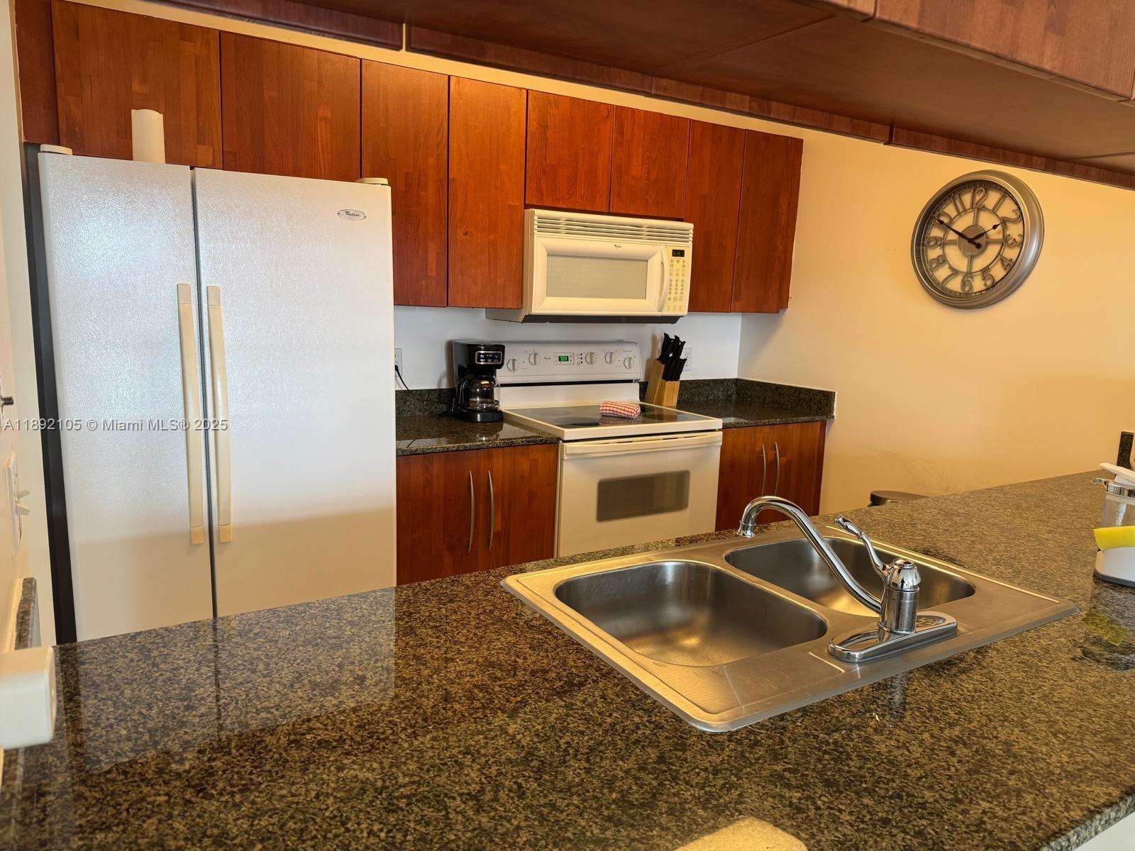 1200 Brickell Bay Dr #1919, Miami FL 33131