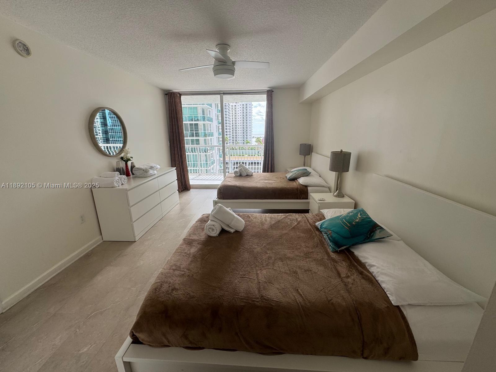 1200 Brickell Bay Dr #1919, Miami FL 33131