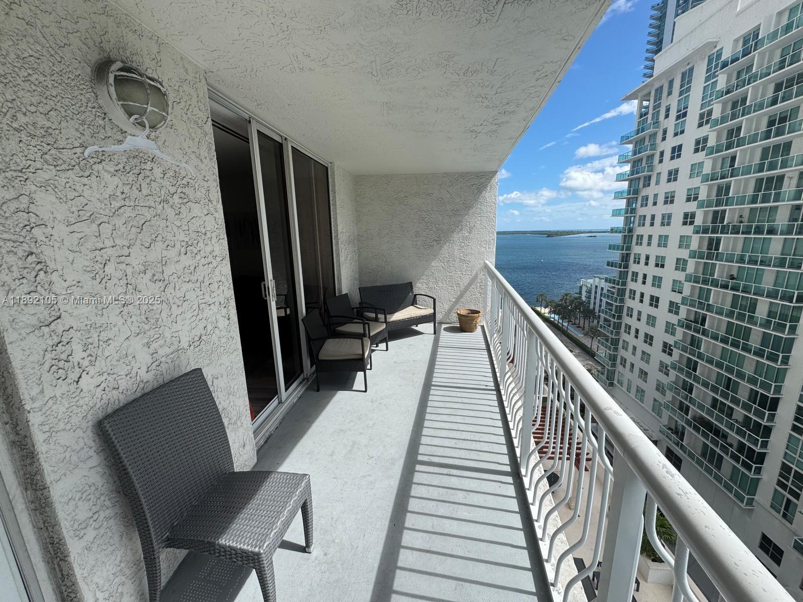 1200 Brickell Bay Dr #1919, Miami FL 33131