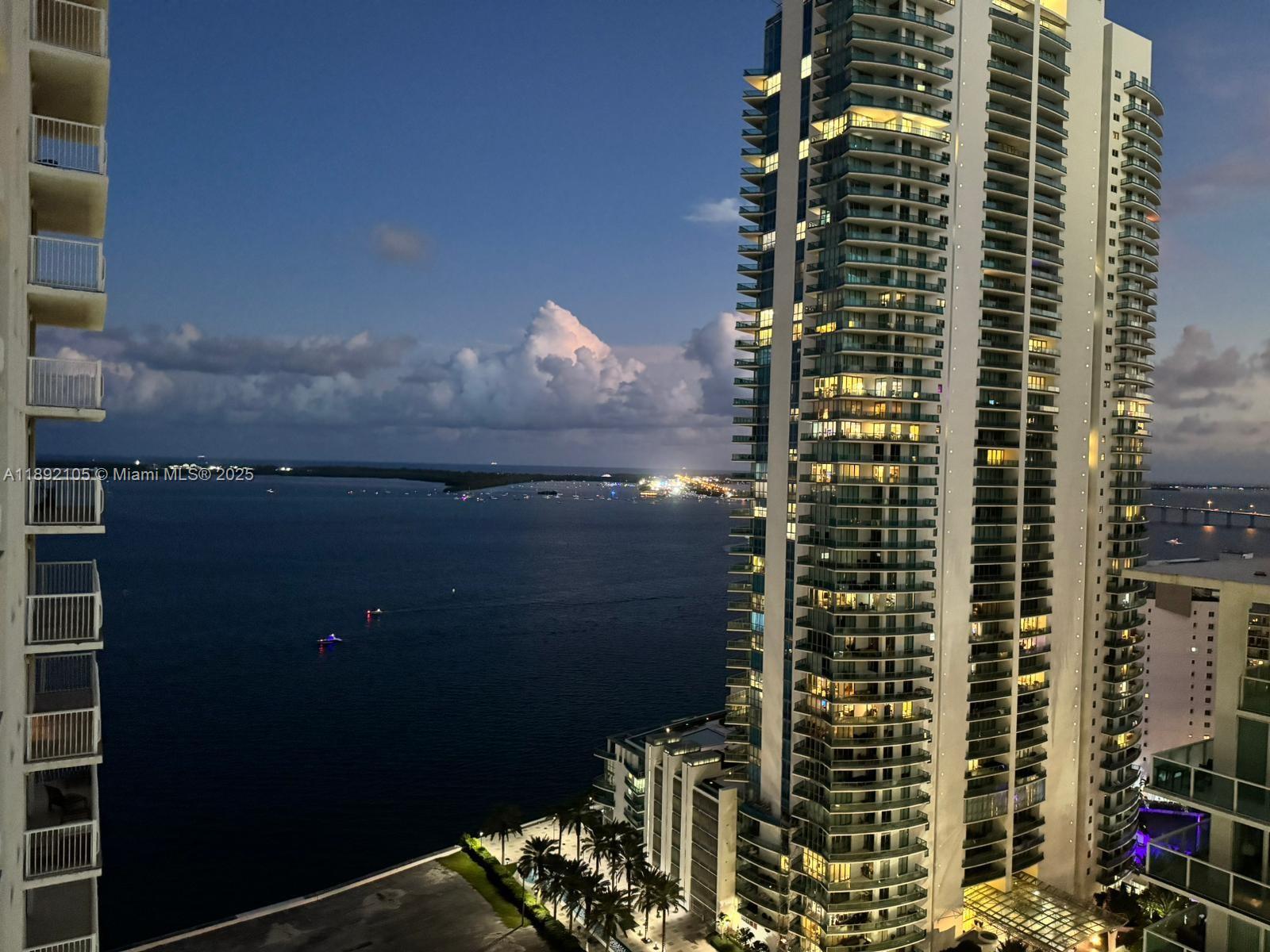1200 Brickell Bay Dr #1919, Miami FL 33131