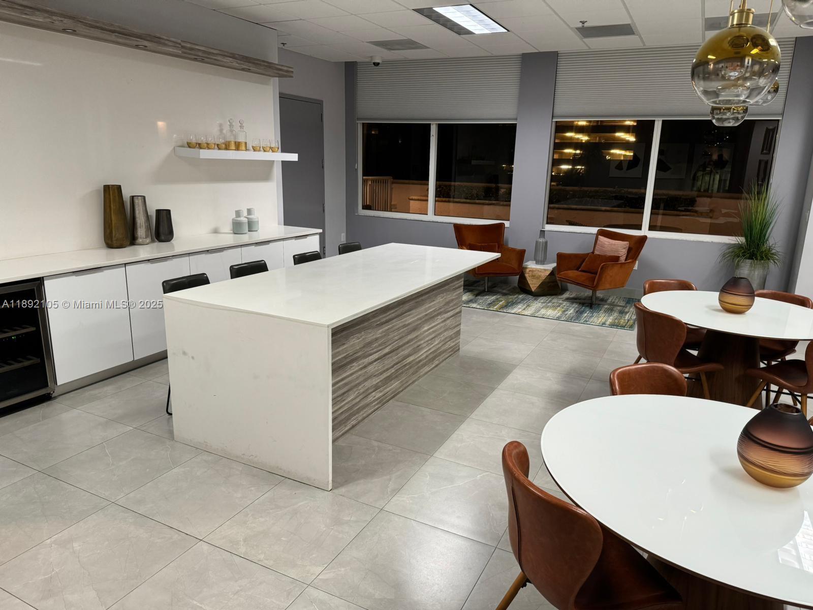 1200 Brickell Bay Dr #1919, Miami FL 33131