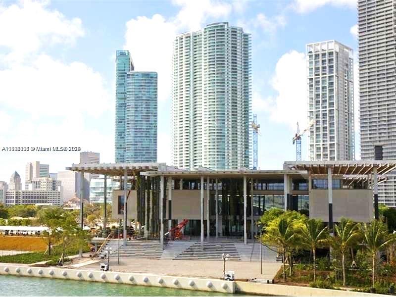 999 SW 1st Ave #2115, Miami FL 33130