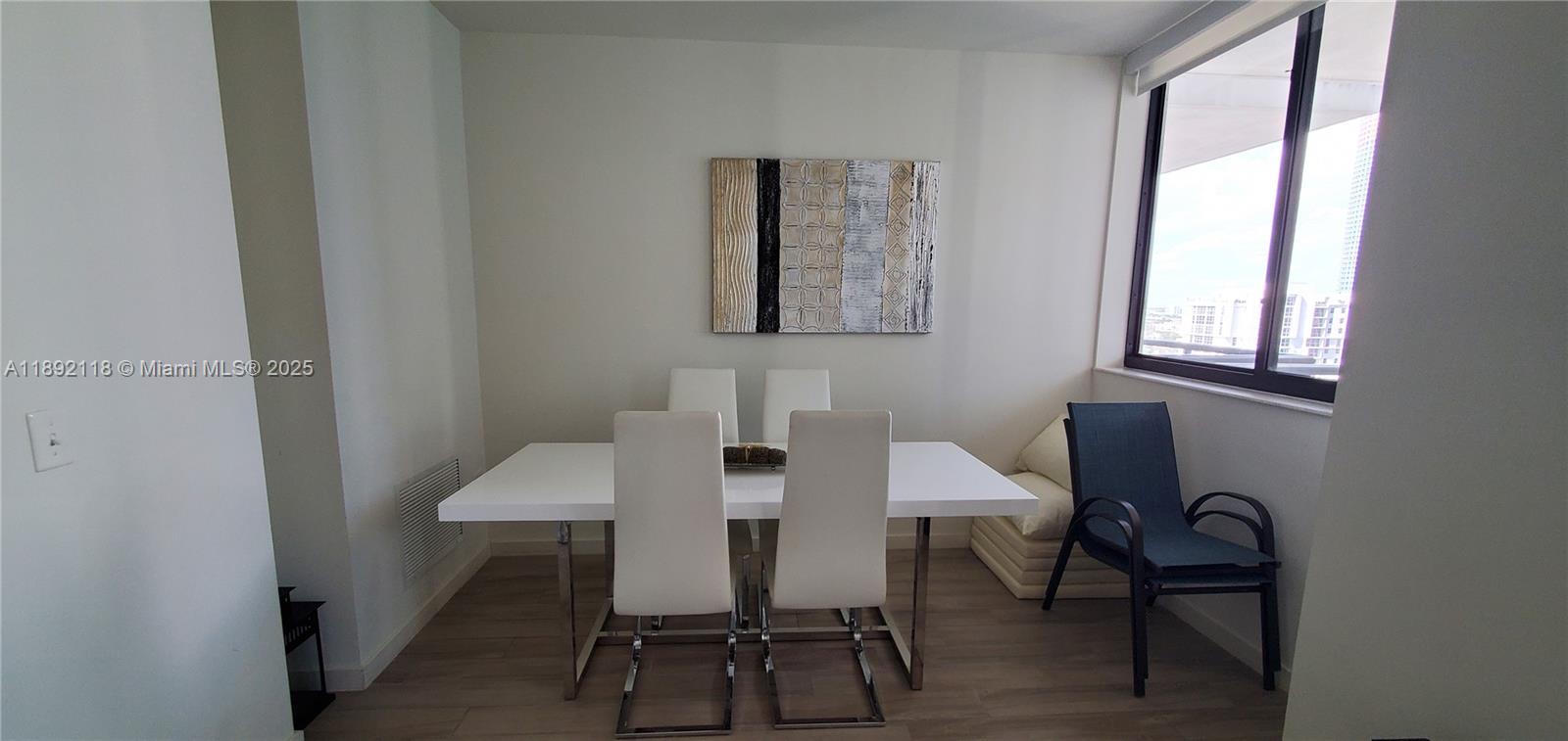 999 SW 1st Ave #2115, Miami FL 33130