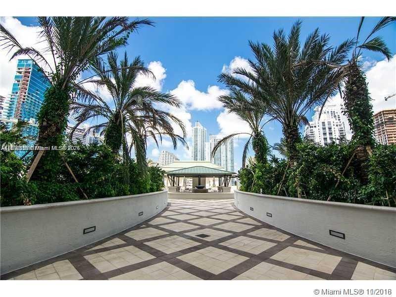 999 SW 1st Ave #2115, Miami FL 33130