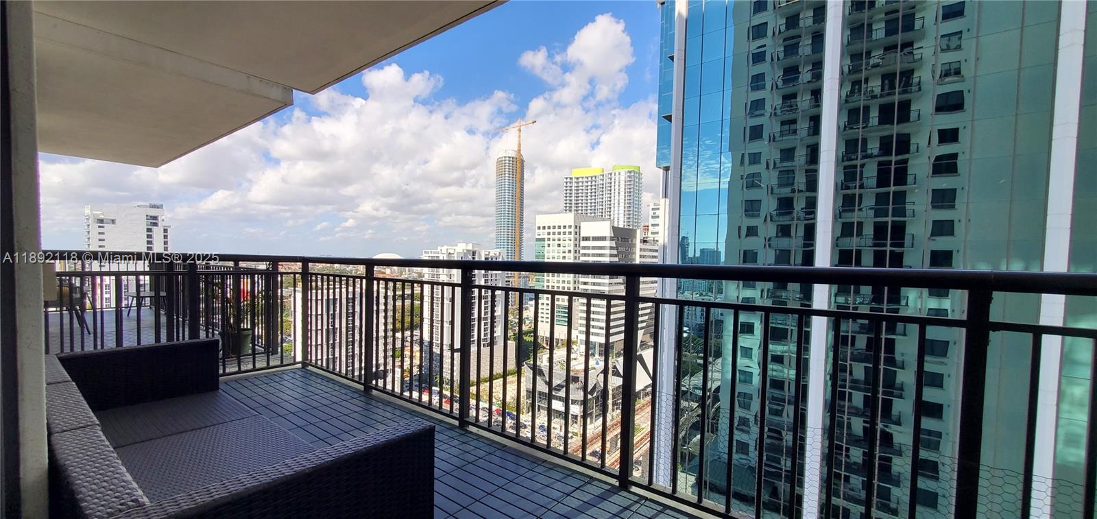 999 SW 1st Ave #2115, Miami FL 33130