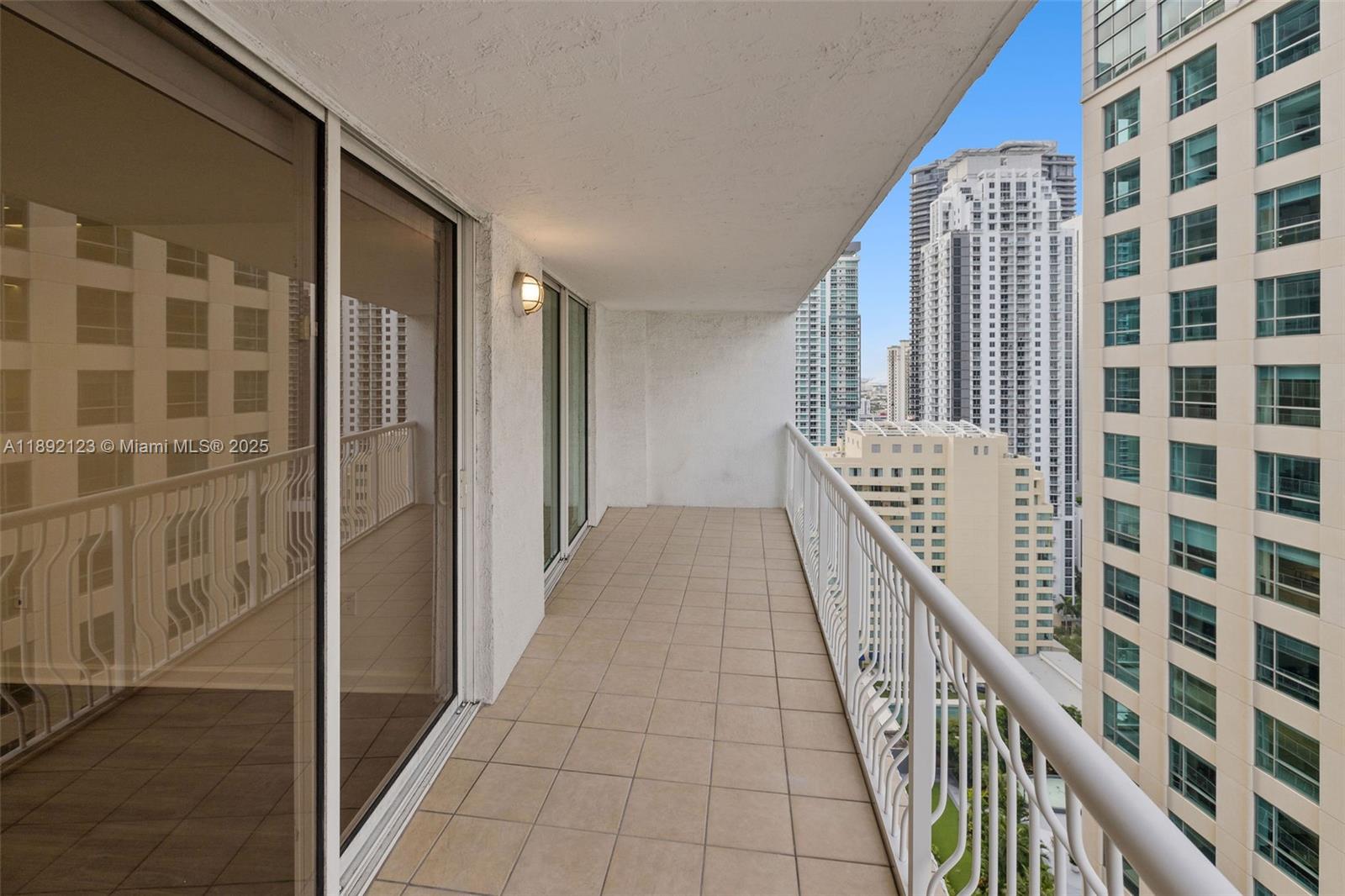 1200 Brickell Bay Dr #3206, Miami FL 33131