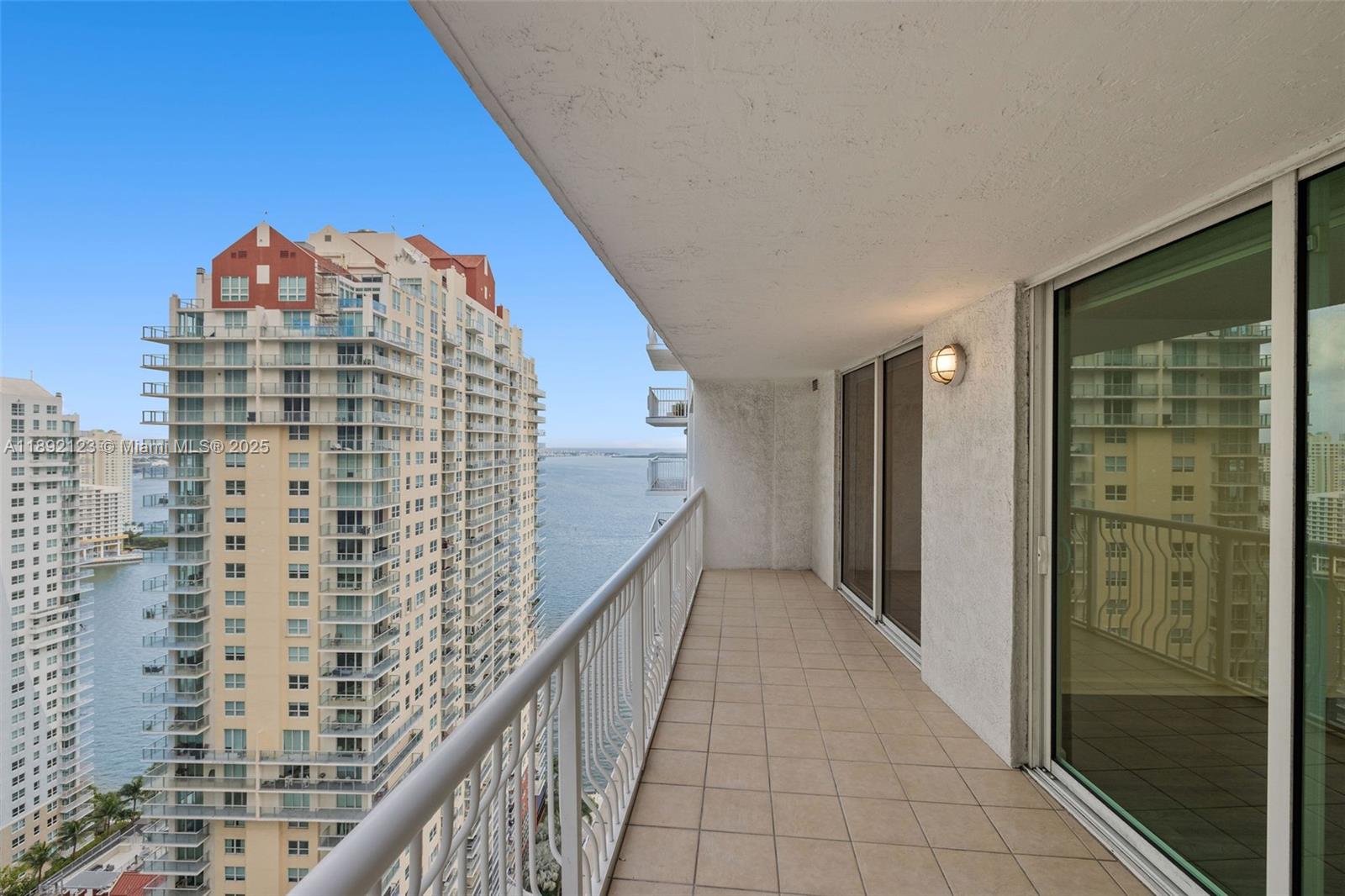 1200 Brickell Bay Dr #3206, Miami FL 33131
