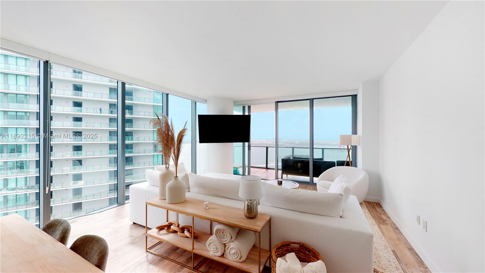 650 NE 32nd St #4607, Miami FL 33137