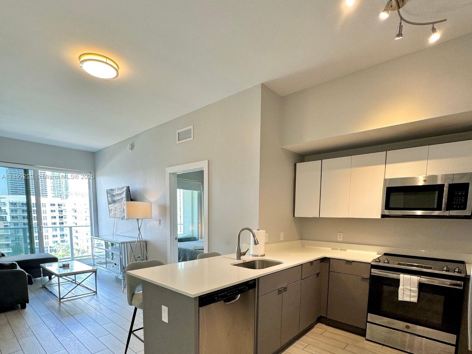321 NE 26th St #801, Miami FL 33137