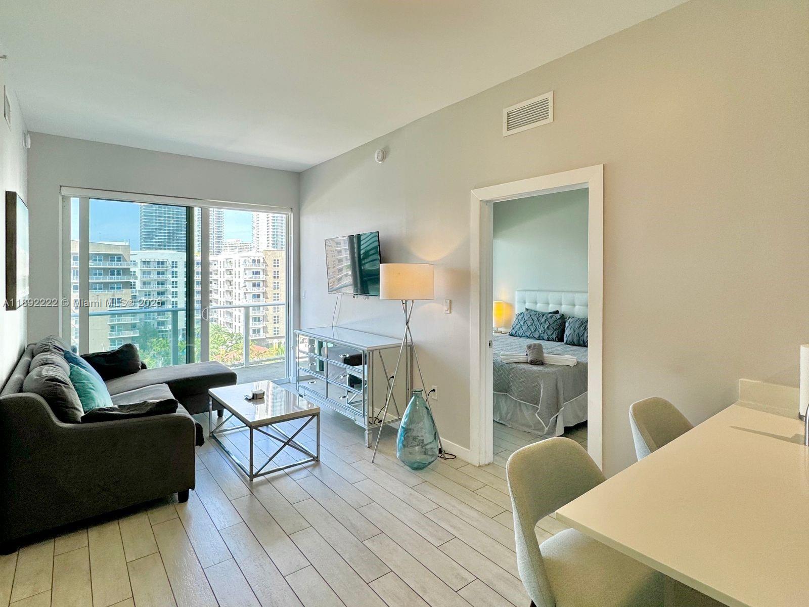 321 NE 26th St #801, Miami FL 33137