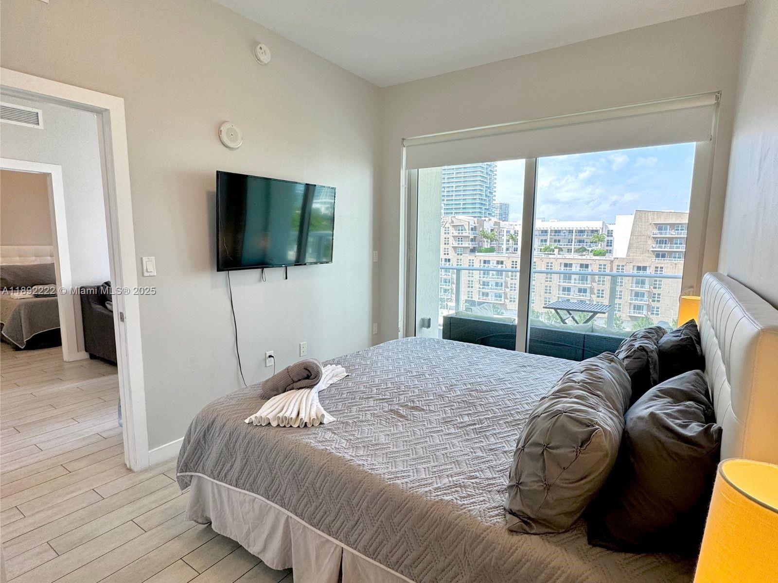 321 NE 26th St #801, Miami FL 33137