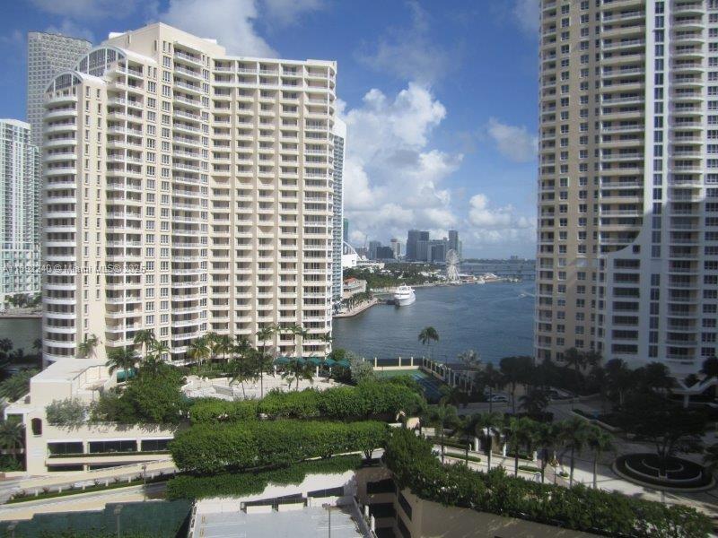 540 Brickell Key Dr #1602, Miami FL 33131