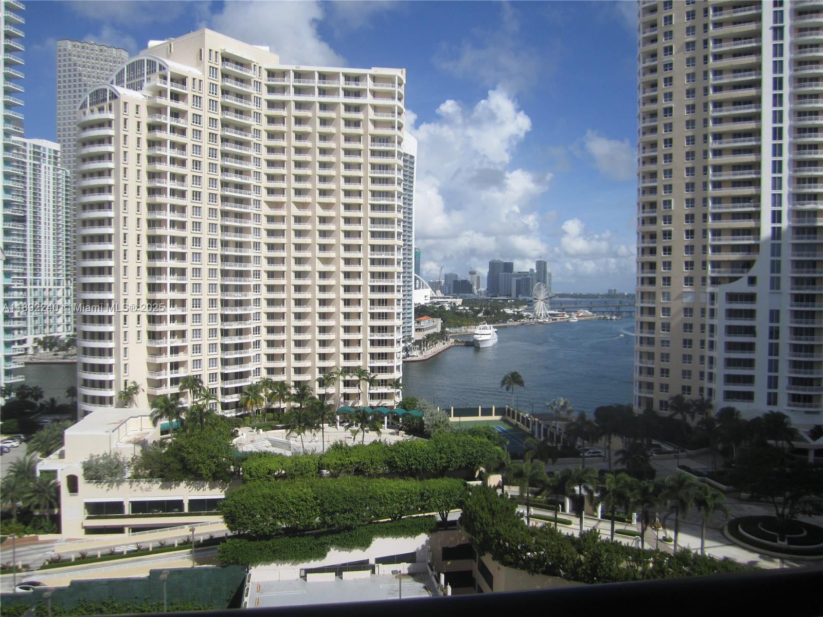 540 Brickell Key Dr #1602, Miami FL 33131