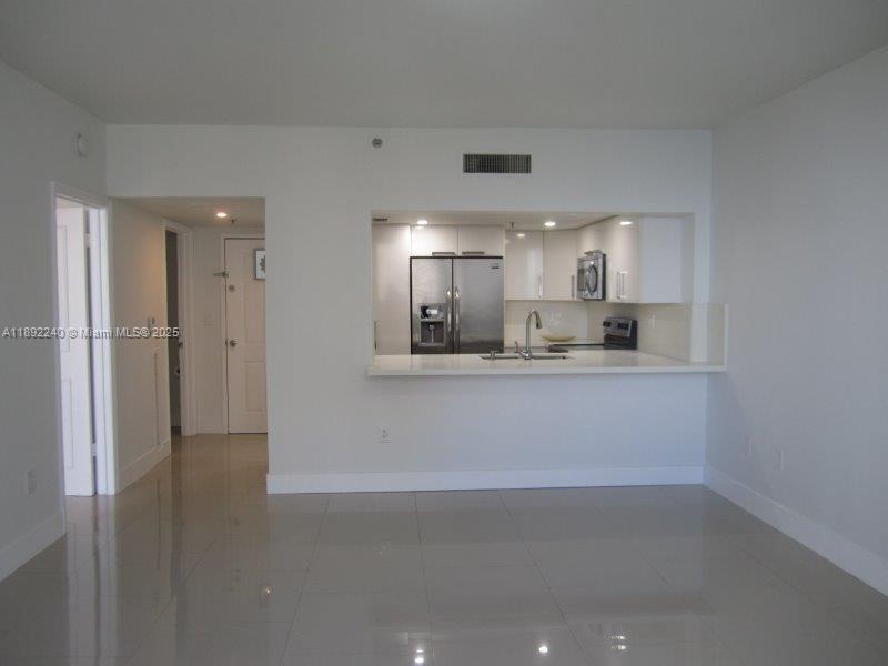 540 Brickell Key Dr #1602, Miami FL 33131