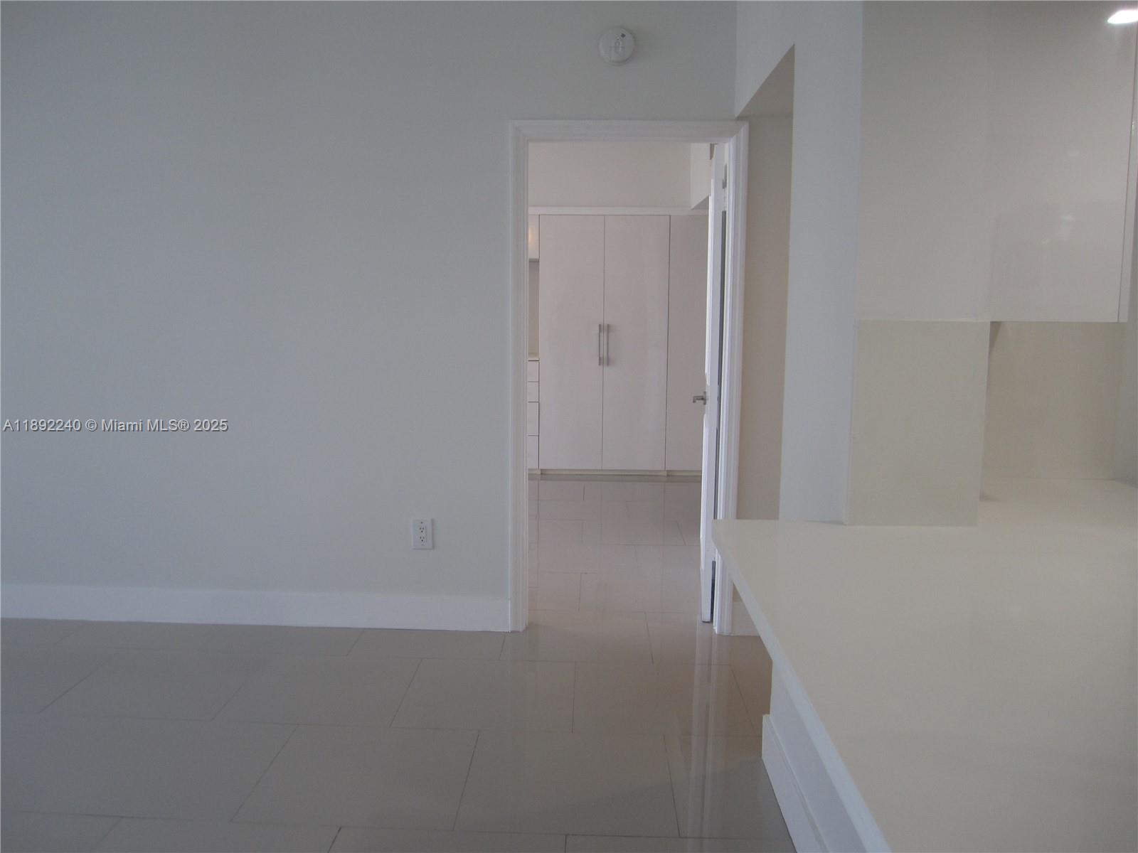 540 Brickell Key Dr #1602, Miami FL 33131