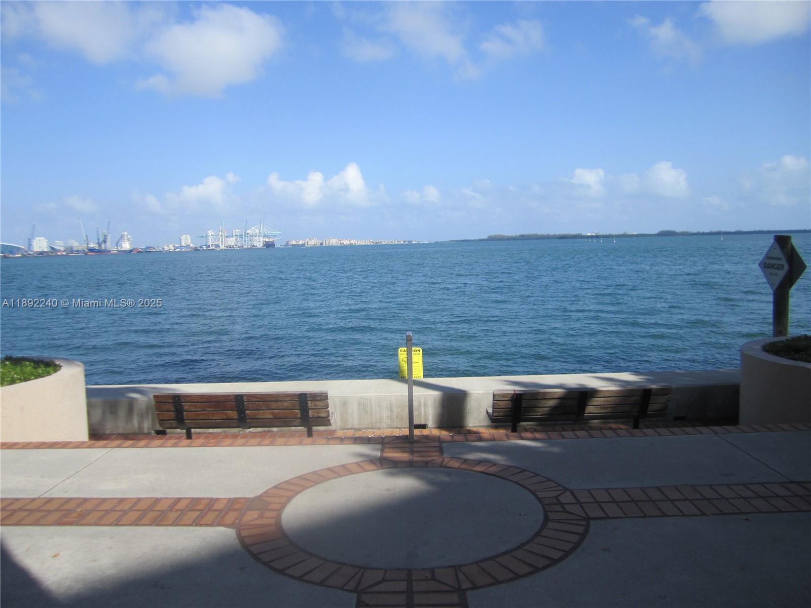 540 Brickell Key Dr #1602, Miami FL 33131
