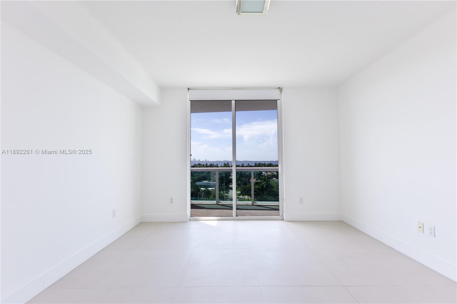 7900 Harbor Island Dr #926, North Bay Village FL 33141