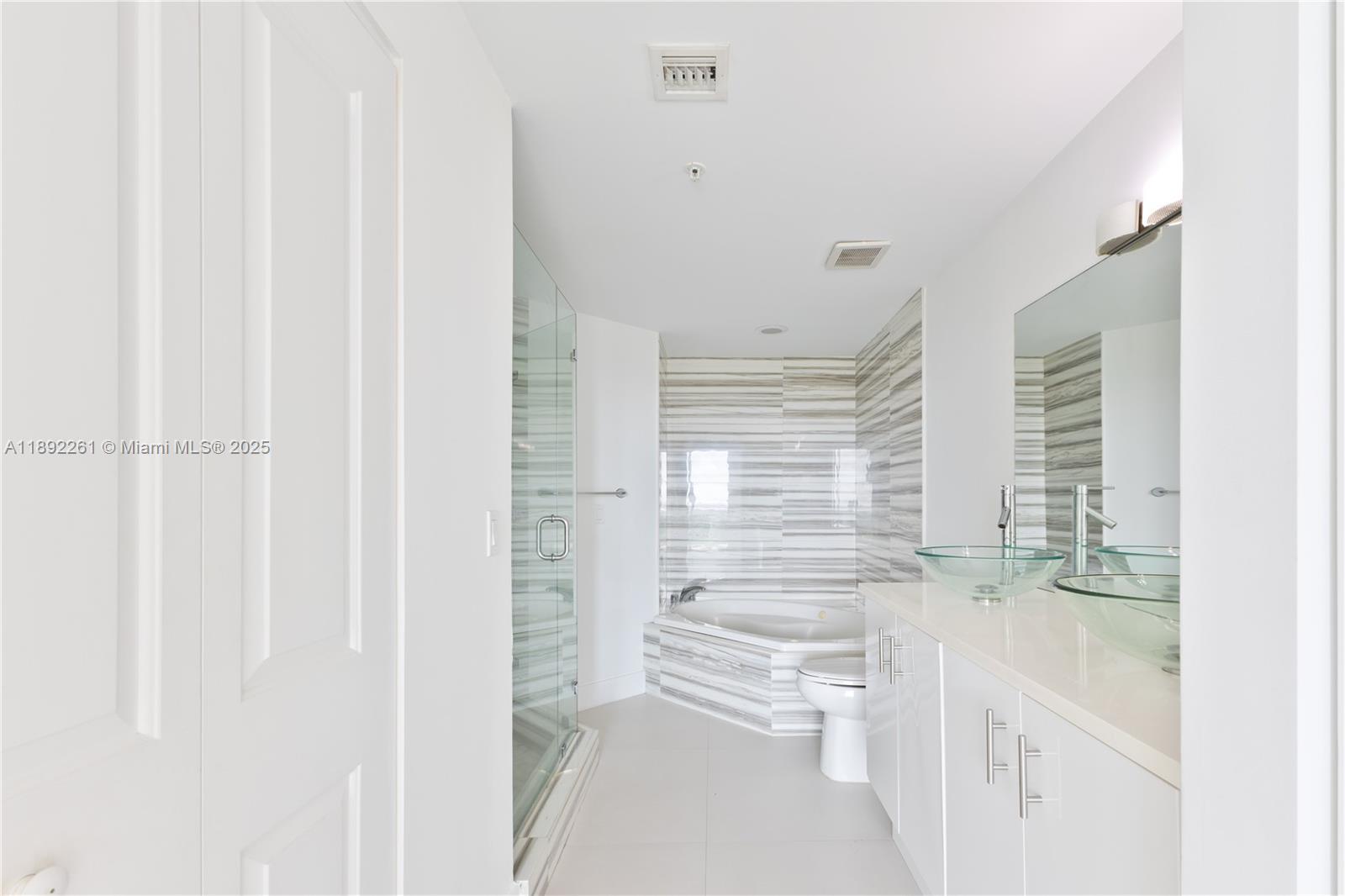 7900 Harbor Island Dr #926, North Bay Village FL 33141