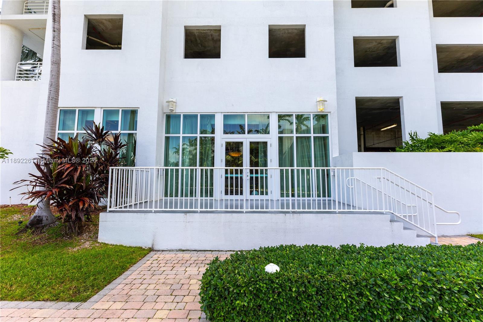 7900 Harbor Island Dr #926, North Bay Village FL 33141