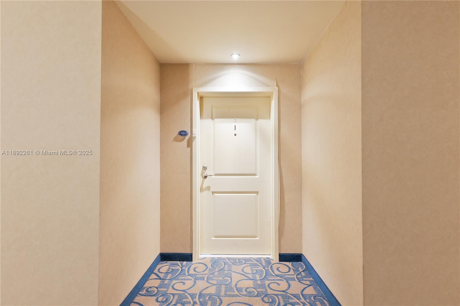 7900 Harbor Island Dr #926, North Bay Village FL 33141