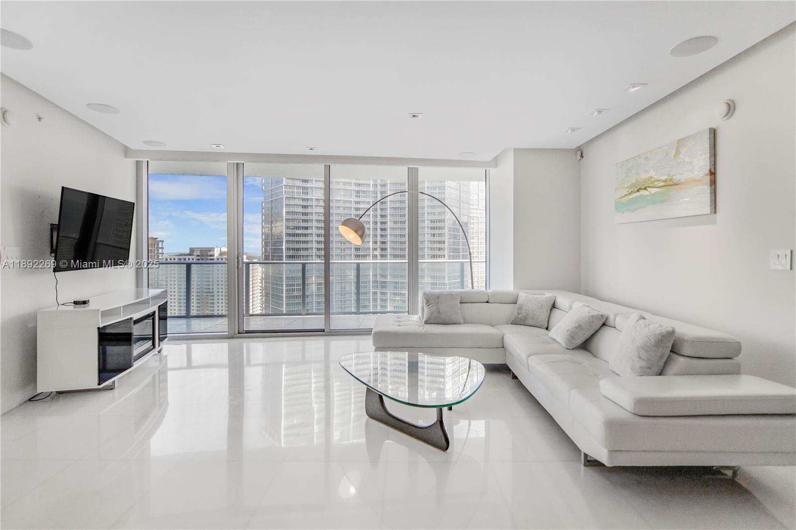 200 Biscayne Boulevard Way #3508, Miami FL 33131