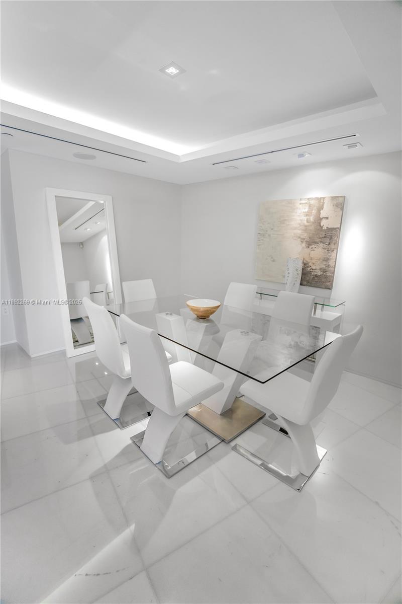 200 Biscayne Boulevard Way #3508, Miami FL 33131