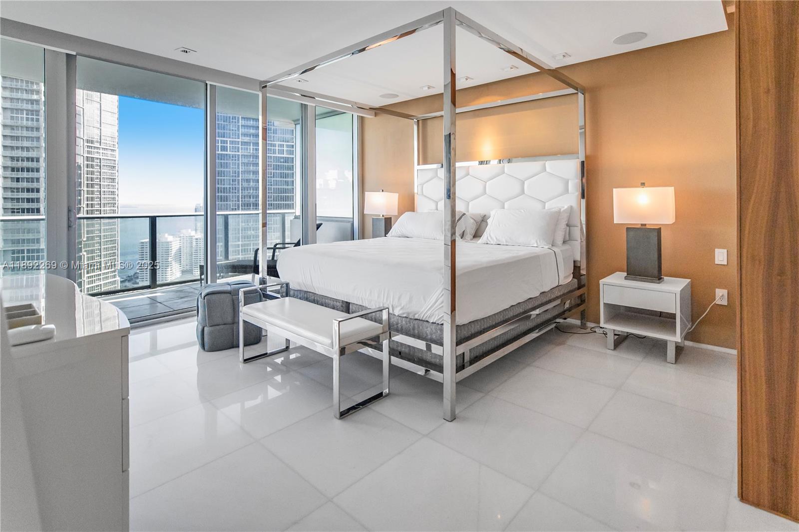 200 Biscayne Boulevard Way #3508, Miami FL 33131