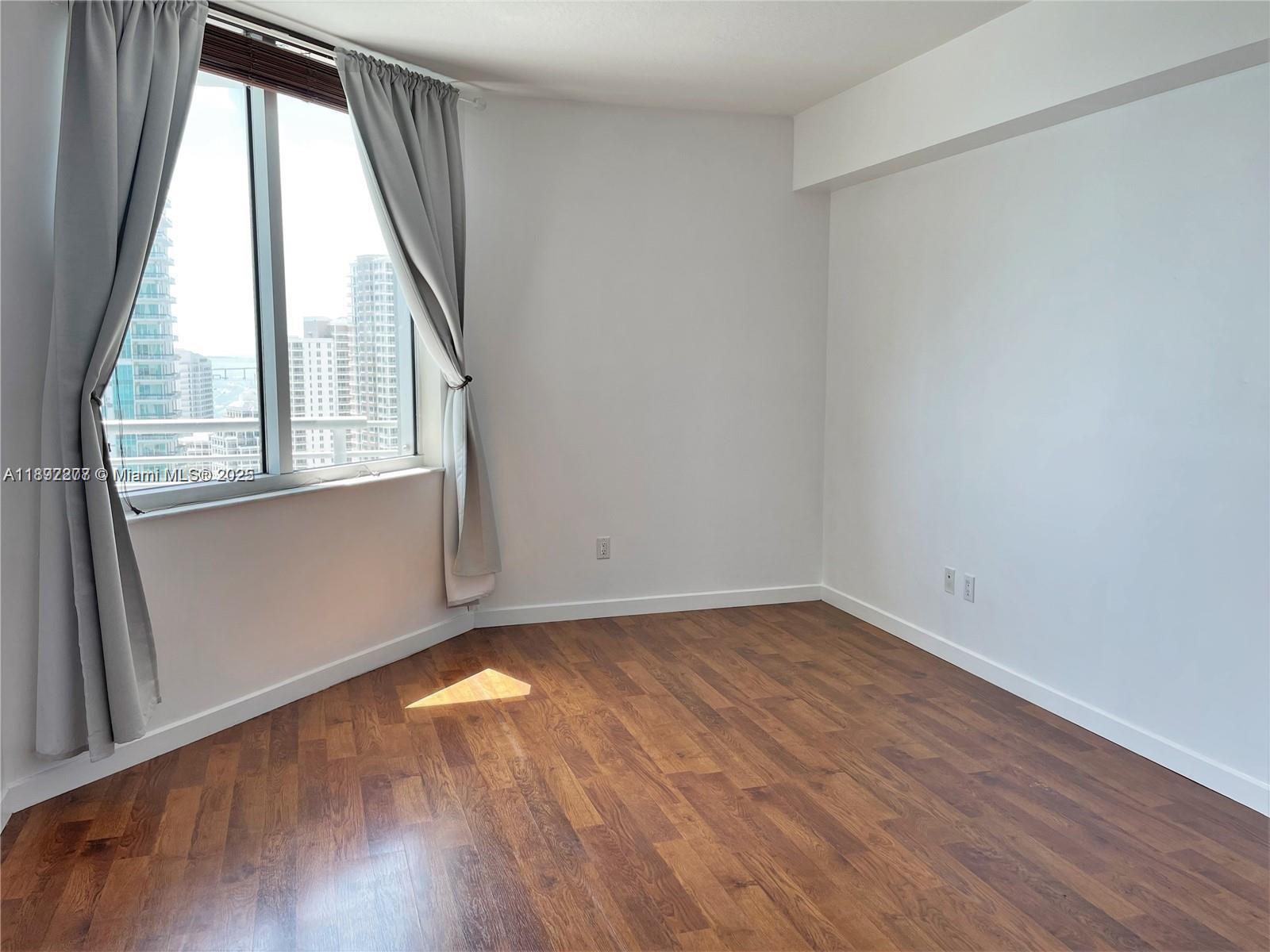 325 S Biscayne Blvd #2619, Miami FL 33131