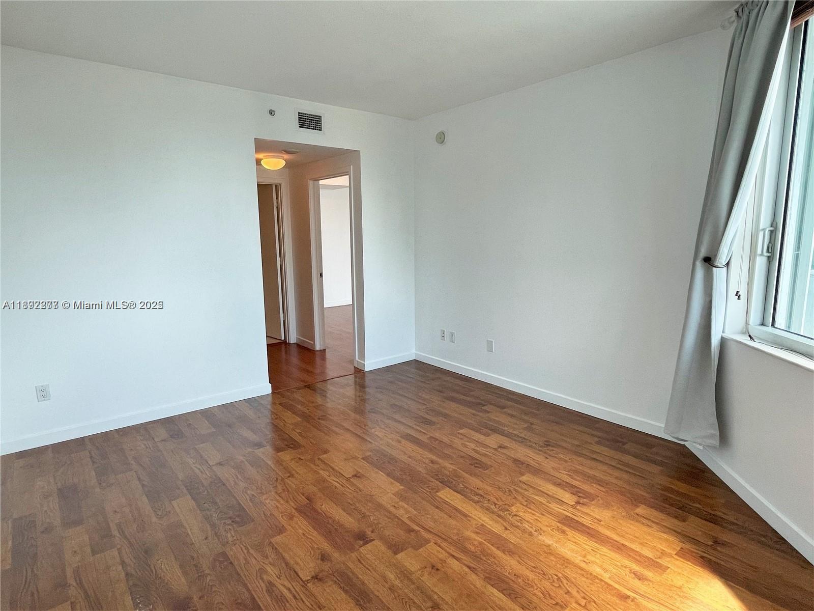 325 S Biscayne Blvd #2619, Miami FL 33131