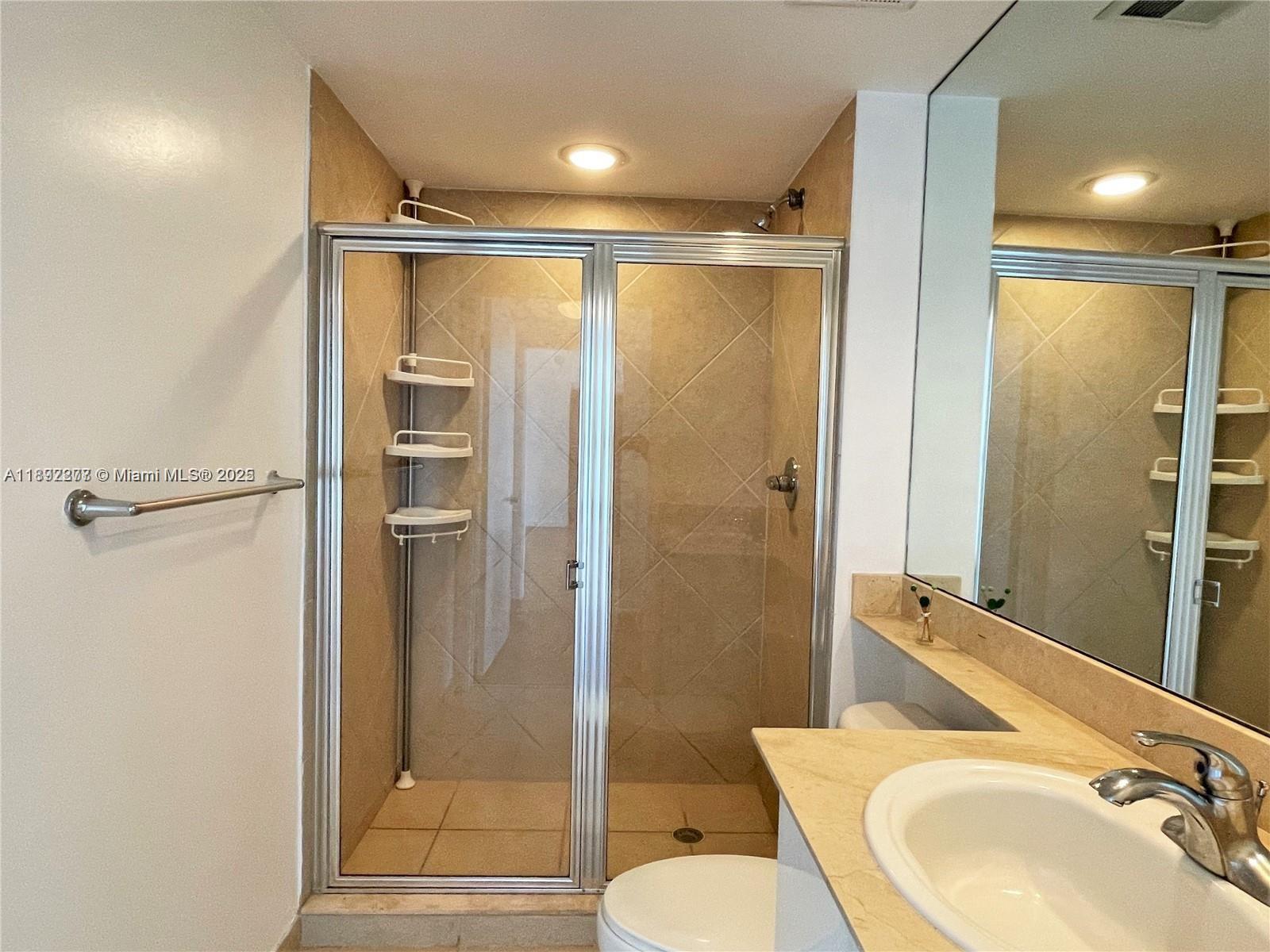 325 S Biscayne Blvd #2619, Miami FL 33131